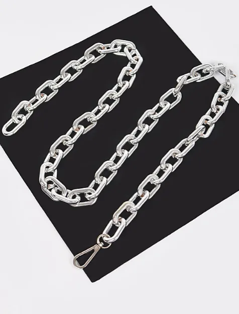Oversized Chain Belt