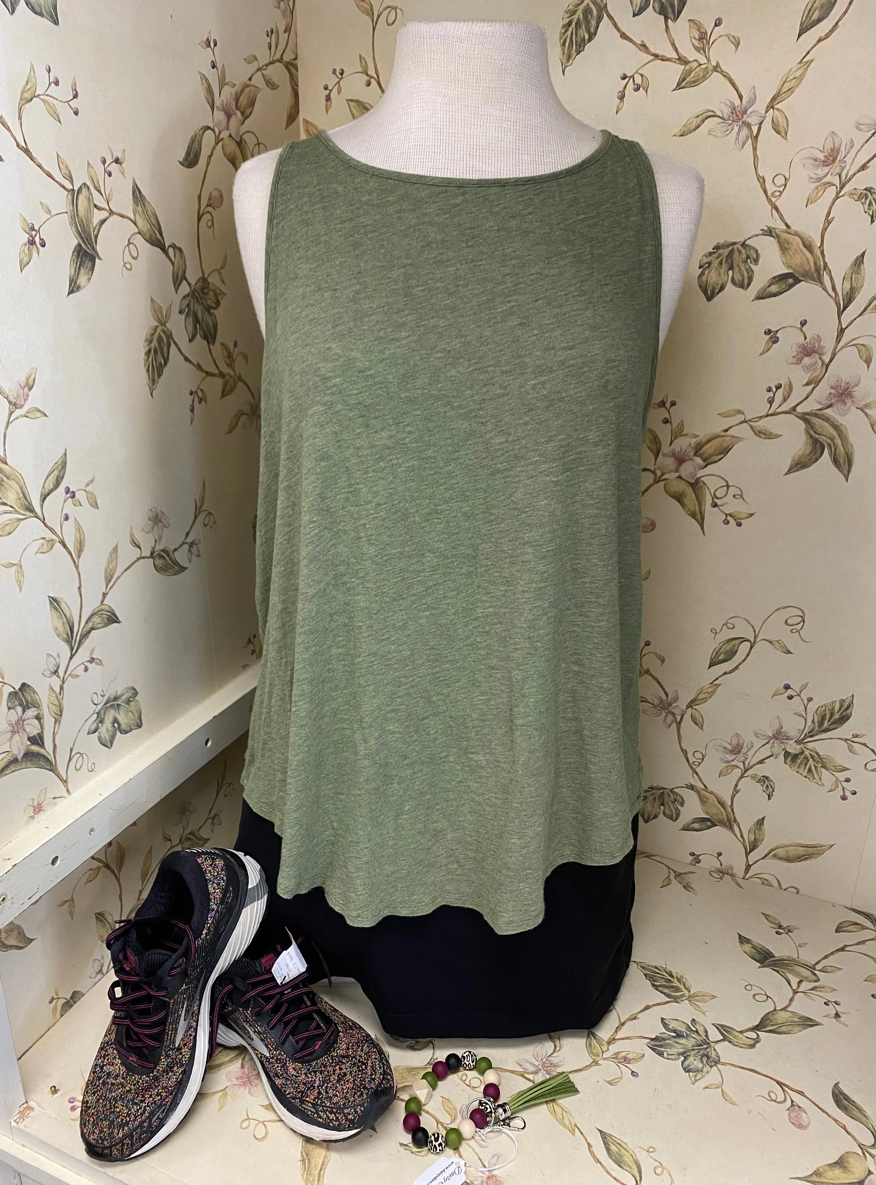 Under Armour green Activewear, medium